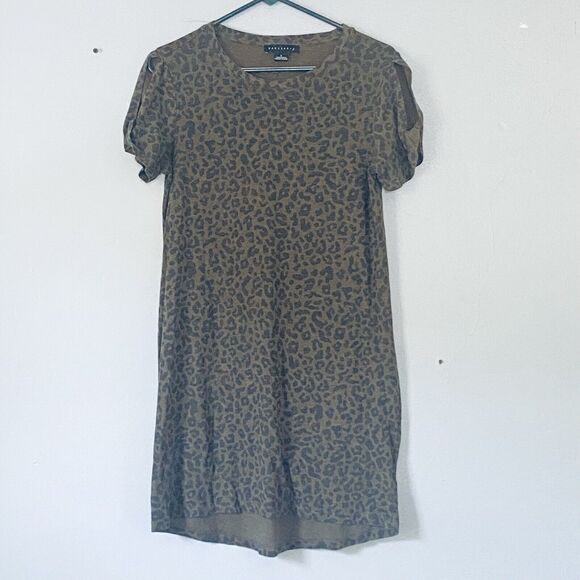 Sanctuary Dress Small So Twisted Green T Shirt Cheetah Print - Picture 2 of 9